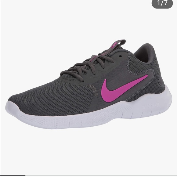 Nike Shoes - Nike Women's Flex Experience Run 9 Shoe in Ladies size 6